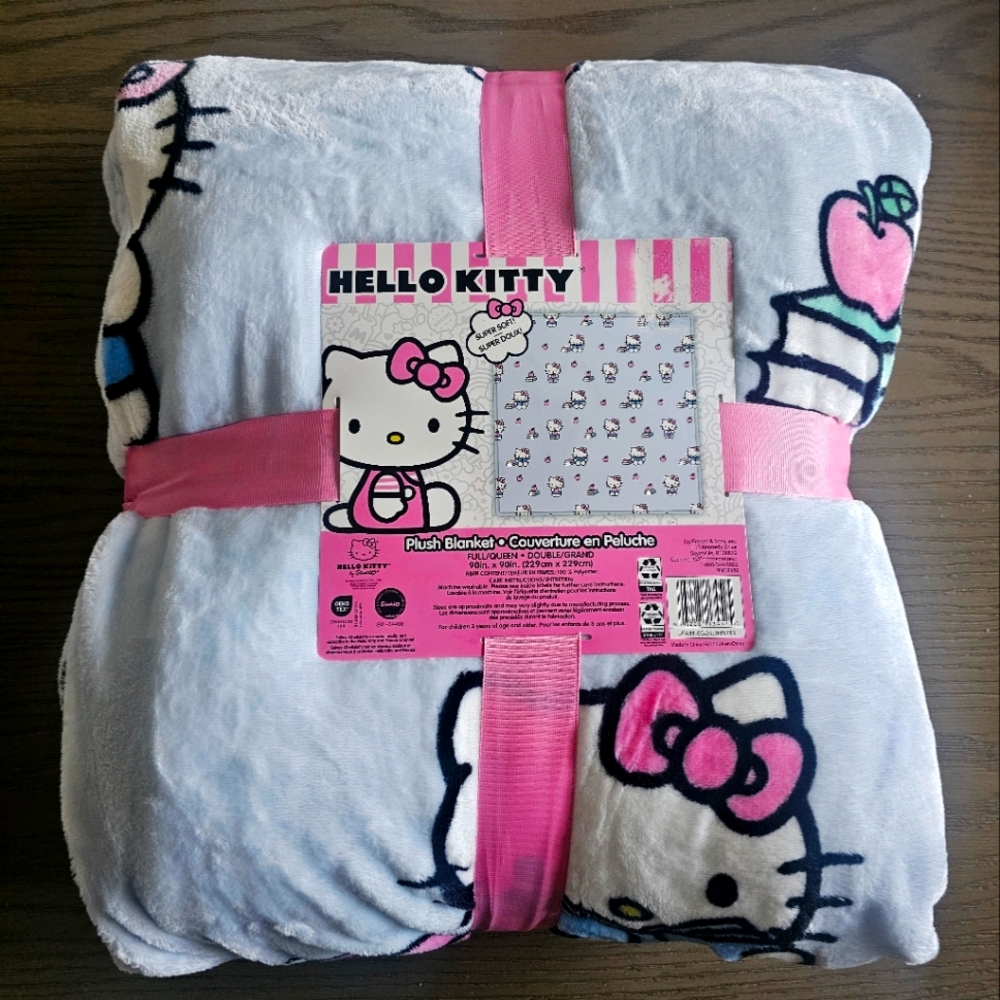 Hello Kitty - Good Student Plush Blanket